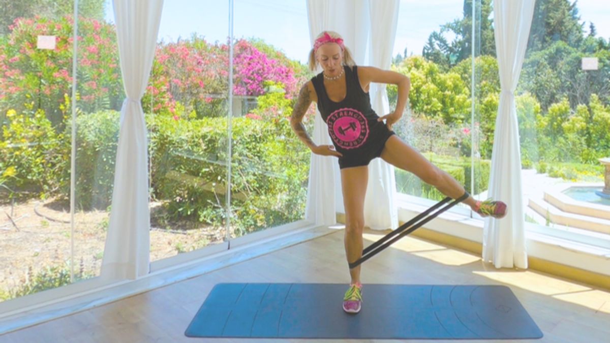 Lisa Marie training in the Transform Your Life programme